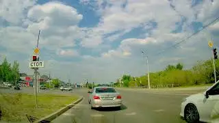 Проезд стоп-линии на красный свет. Тюмень