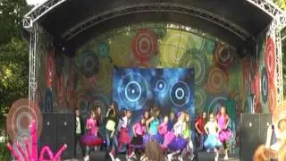 Москва и дети. Детская шоу-группа "Академики"