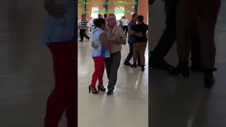 Schön muss sie sein - banda JS animando festa dos 81 anos da sociedade Vitória