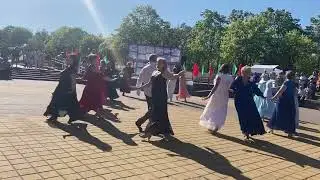 Полька по кругу