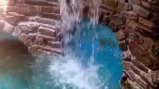 Кабардинка: водопад в старом парке.