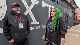 Alyxx live interview outside of QXT'S