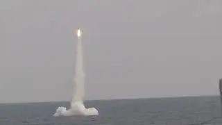 Новейшая субмарина РФ провела пуск ракеты “Калибр” из подводного положения