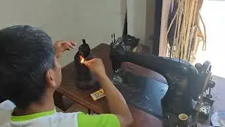 Singer foot treadle sewing machine boot repair in San Cristobal de Las Casas, Chiapas, Mexico