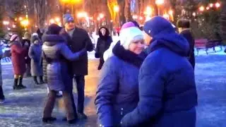 Жену найти не просто Танцы в парке Горького Харьков Январь 2022