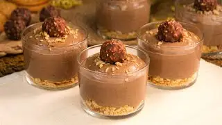 Chocolate Cups in 10 Minutes (No Oven Required) - Easy and Delicious Dessert!