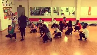 "Ayo - Chris Brown" having fun with my students in Junior Class || Bea Villabol