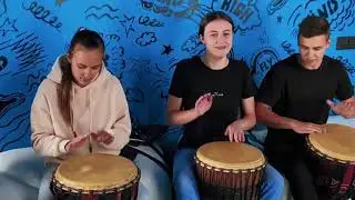 День рождения в аэротрубе Скайфлай. Игра на барабанах