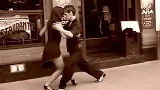 Tango on the street