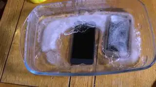 Google Pixel vs Samsung Galaxy S7 Water Freeze Test 10 Hours! Will It Survive!
