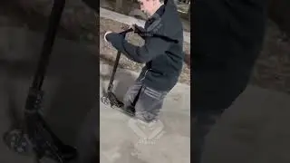 Фэки, флипы, грАЙнды, столлы, скутерфлипы - трдки на самокате в парке Гренада, в Челнах
