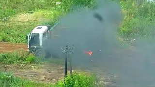 Грузовик задел ЛЭП