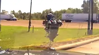Harley-Davidson Driver FLEW into the AIR. Crazy POLICE CHASES 🚔🚔