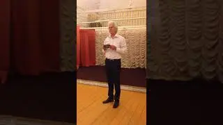 Стихотворение "Обновили у храма крылечко" Сергей Николаевич Истомин