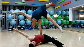 АЗБУКА АКРОБАТА - 