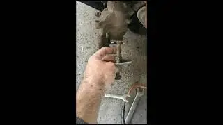 Вдавливание заднего суппорта Opel Vivaro Renault Trafic