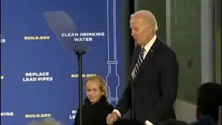 Joe Biden takes the long way to the stage#usnews