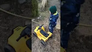 ДЕТСКИЙ КВАДРОЦИКЛ kreiss 6V Сj219 / ТЕСТ и обзор / ребенок катается на квадроцике