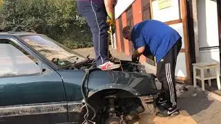 Peugeot 205 GTI 1.9 engine out