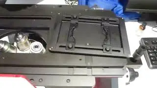 Microscopy Quick Guides: Fitting a stage insert