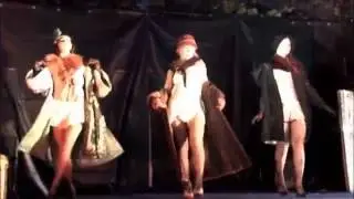 Показ моды в Зойкиной квартире