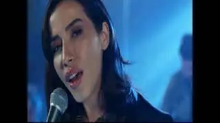 Burcu Güneş & Selda Bağcan   Minnet Eylemem