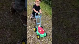 Bubble mower for kids #bubbles #waylonsworld #lawncare #straightlines Mower in description!
