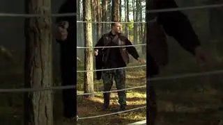 DEADLY Electric Fence | Lake Placid The Final Chapter | Now Scaring