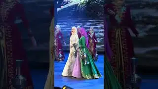 Задача искусства — волновать сердца.