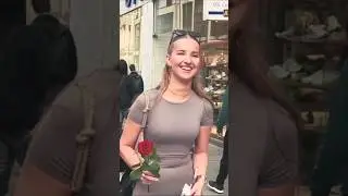 A rose 🌹for a smile ☺️ Beautiful girl 🥰 #shorts  #smile #beautiful #girl #viral #shortfeed #ytshorts