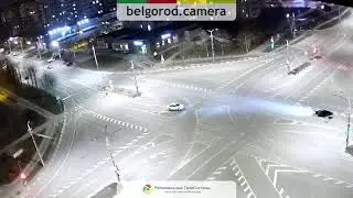 Ситуация на дороге на Ватутина, где год назад упал боеприпас, во время воздушной тревоги.