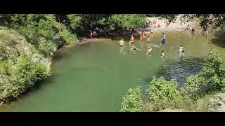 Sokobanja Moravica Stena sa koje se skače u vodu!Temperatura vode u Avgustu 15 stepeni.