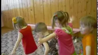 Физкультурное занятие в младшей группе детского сада