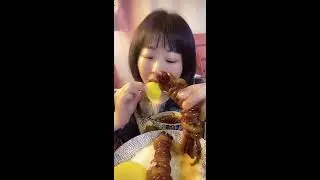 Dipping my Intestines in Garlic/Soy Sauce Mukbang ASMR