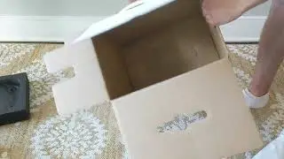 Unboxing EF ECOFLOW RIVER 288Wh Portable Power Station