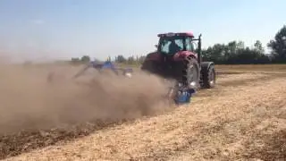 Case IH M220 Magnum + Дисковая борона Rolmako U693 . Лущильник.
