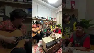Sebaiknya bocil ini jangan disuruh nyanyi🙏🏻