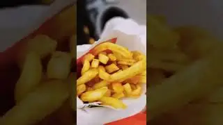 Burger King launches an ad with a burger covered in mold 🤔🍔 