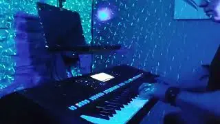 "Thats me" Yamaha psr s 975  own  composition.