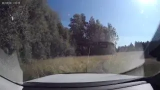 Выезд со стоянки на озере Пойкелусъярвиозеро