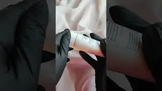 Nano esfoliante para sobrancelhas desenvolvido para utilizar em diversos procedimentos. #sobrancelha
