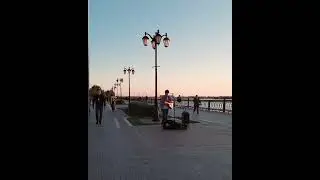 Вечер на набережной