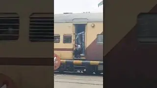 Furious train skipping Railgate like Cyclone #shorts #train #railway