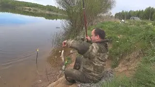 Весенний поплавок. Крупная плотва на пополавок.