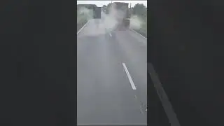 ВЗРЫВ КОЛЕСА НА ТРАССЕ