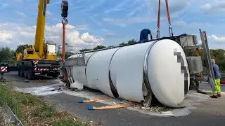 16.08.2022 - Bergung eines Tank-Sattelaufliegers in Krefeld
