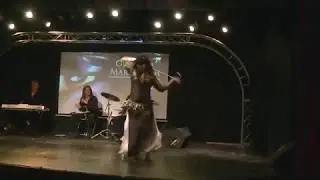 AMARA JUNTO A LA ORQUESTA MARRAKECH