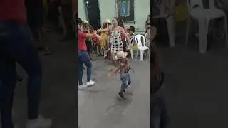 Meu filho dançando muito kkk