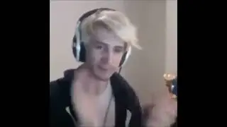 xQc claps fast but it's the Neco Arc audo