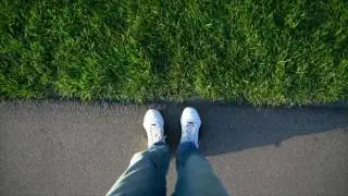 I LOOK & MOVE